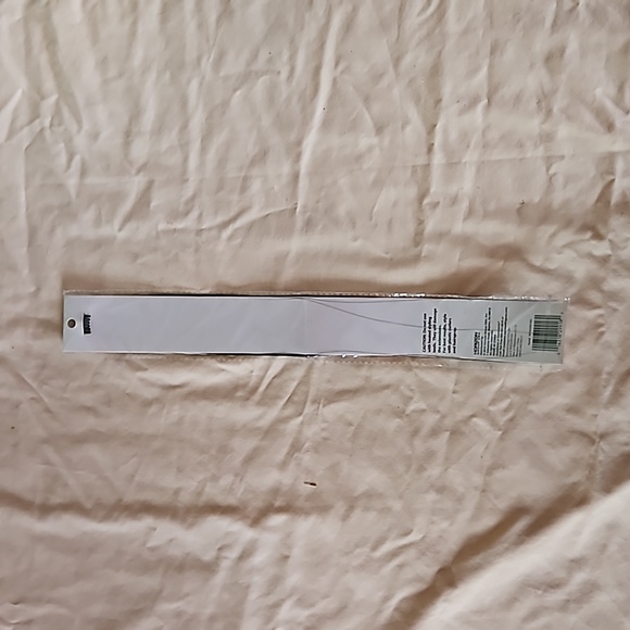 Create out loud hair extension length 14 in. - Picture 2 of 3